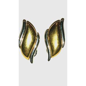 MONET Signed Vintage 70s Clip On Earrings Flame Wing Classic Gold  Silver Tone